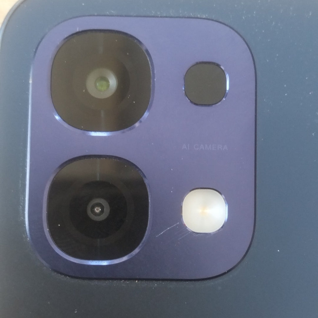 CELULAR OPPO  A6 PRO CPH2781 (2025) 256 GB 8 GB RAM (SEMINUEVO)