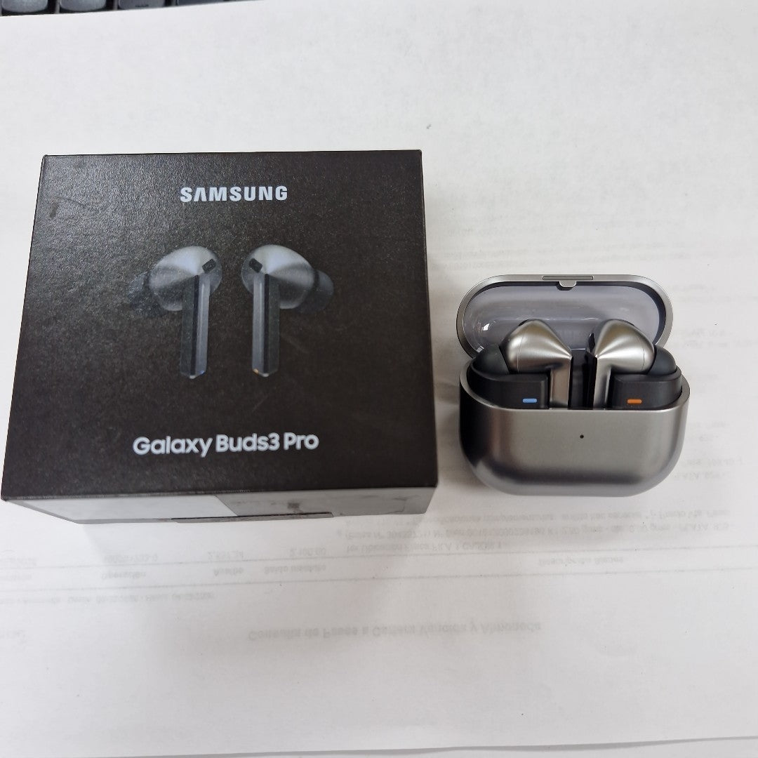 AUDIFONOS SAMSUNG GALAXY BUDS 3 PRO SM-R630 INALAMBRICO IN EAR (SEMINUEVO)