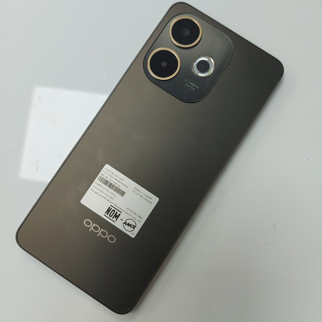 CELULAR OPPO  A5 PRO 5G CPH2695 (2025) 256 GB 8 GB RAM (SEMINUEVO)