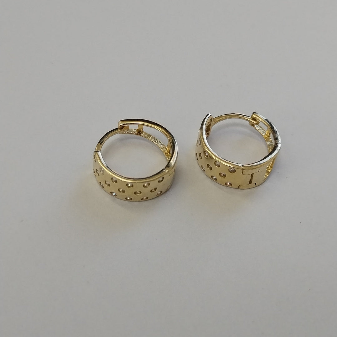 HUGGIES ORO 14K 2.6 (NUEVO)