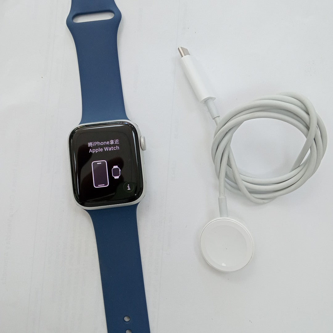 SMARTWATCH APPLE SE 2 ALUMINIO A2723 44 MM GPS (SEMINUEVO)