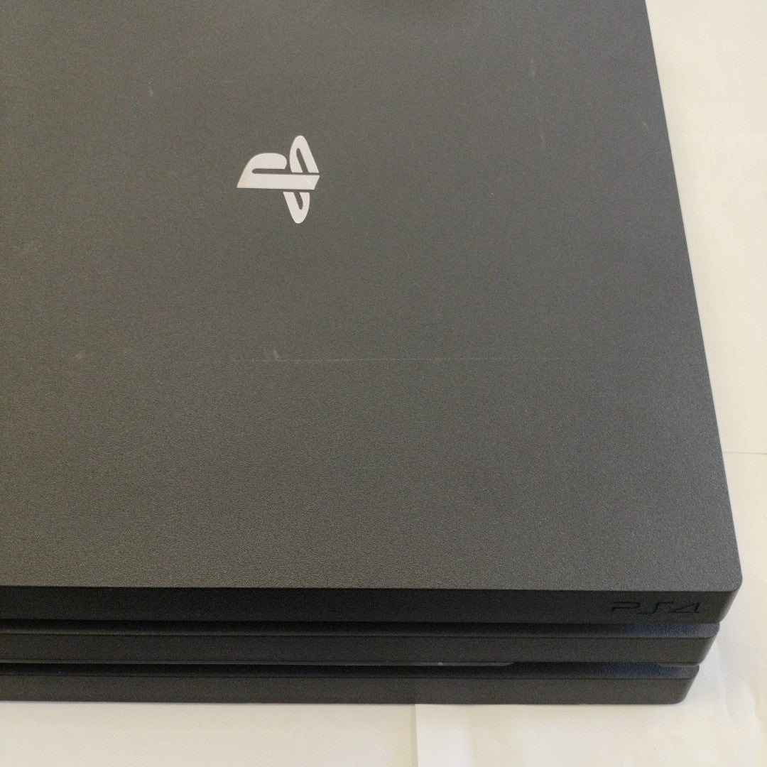 CONSOLA DE VIDEOJUEGO SONY PS4 PRO 1 TB (SEMINUEVO)