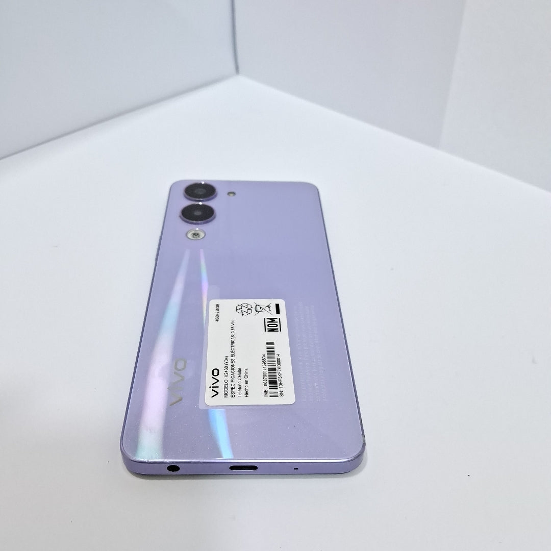 CELULAR VIVO Y04 V2430 (2025) 256 GB 4 GB RAM (SEMINUEVO)