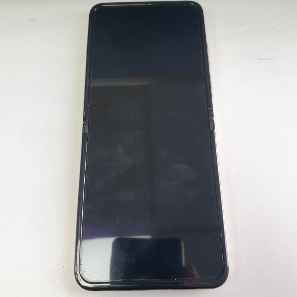 CELULAR MOTOROLA RAZR 50 5G XT2453-1 512 GB 12 GB RAM (SEMINUEVO)