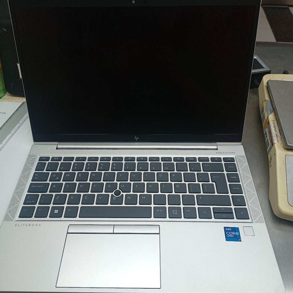 LAPTOP HP ELITEBOOK 840 G8 (2023) 256 GB SSD 16 GB RAM