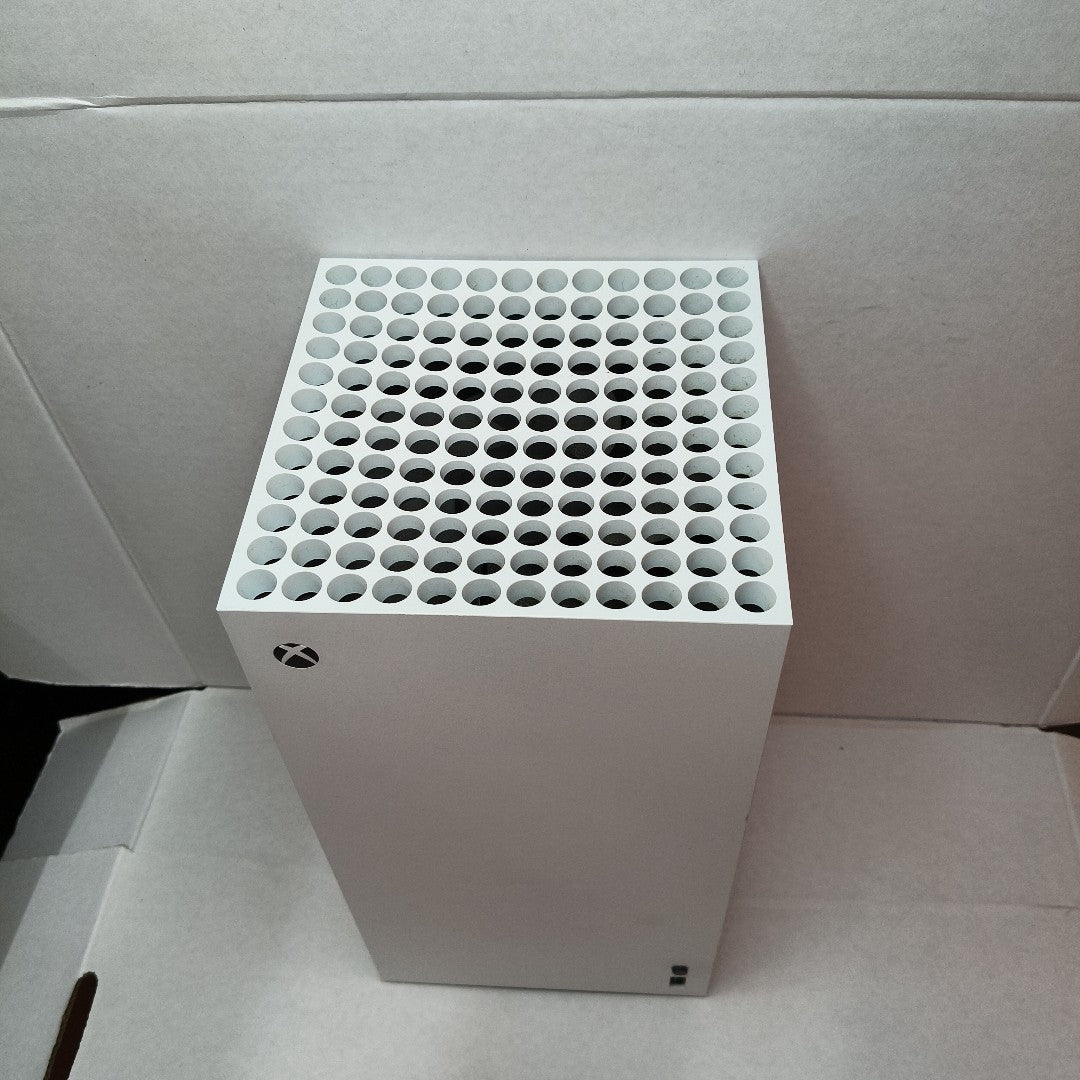 CONSOLA DE VIDEOJUEGO MICROSOFT XBOX SERIES X 1 TB SSD (SEMINUEVO)