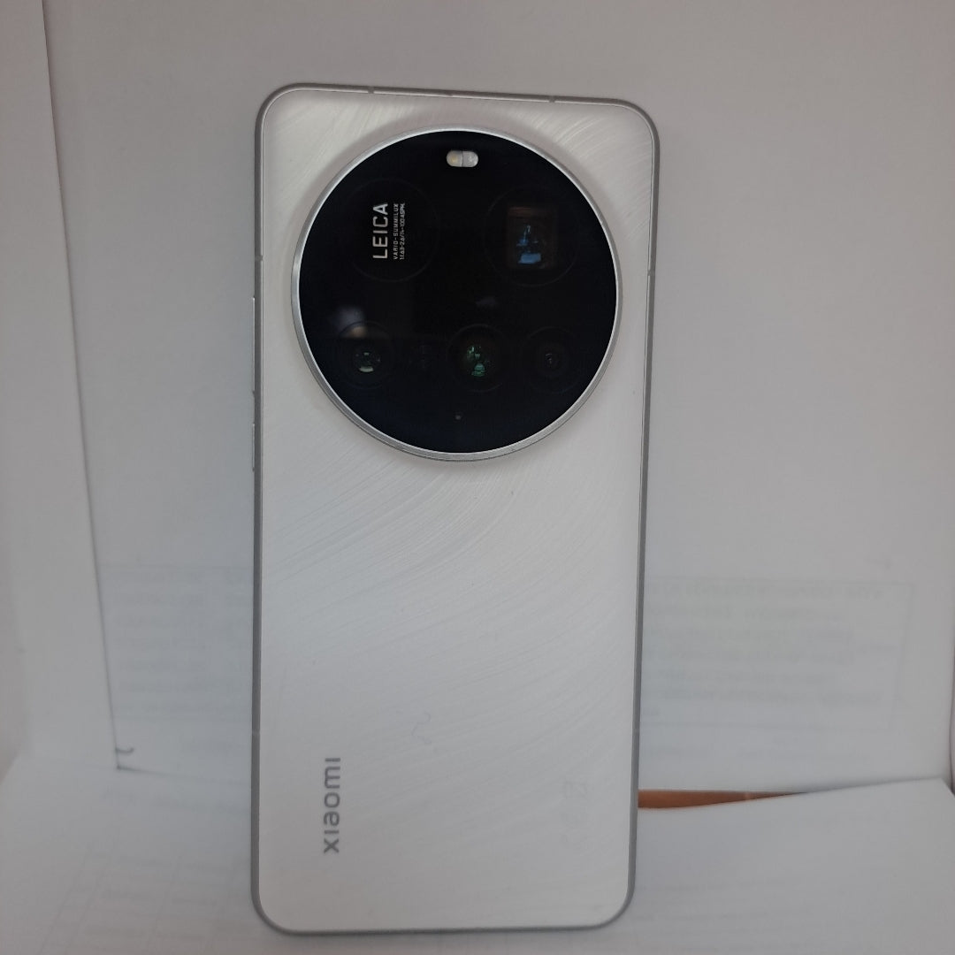 CELULAR XIAOMI 15 ULTRA 25010PN30G (2025) 512 GB 16 GB RAM (SEMINUEVO)