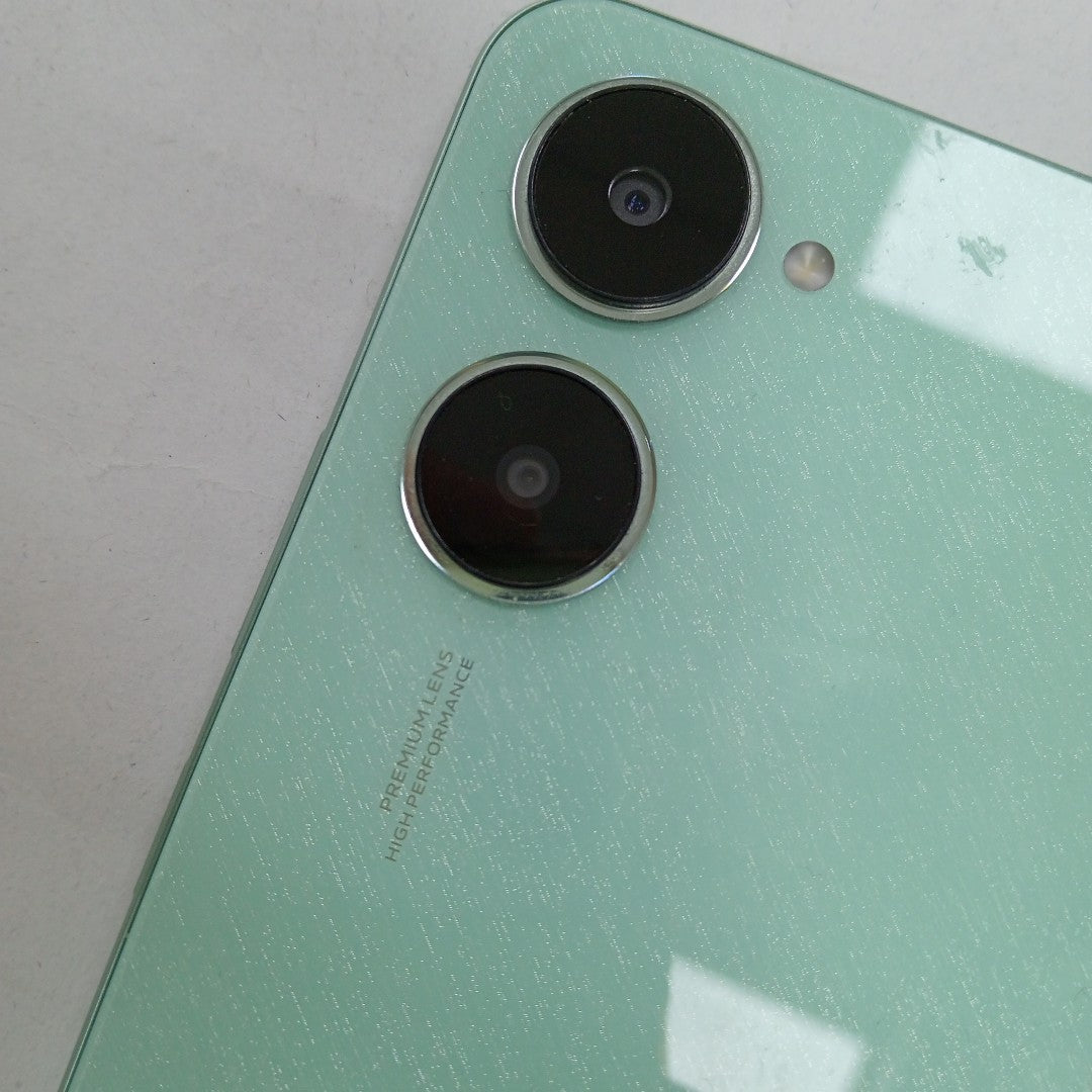 CELULAR VIVO Y03 V2332 (2024) 128 GB 4 GB RAM (SEMINUEVO)