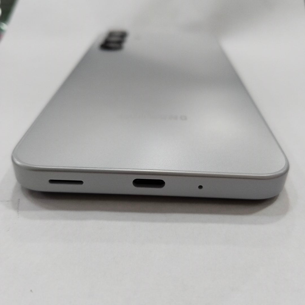 CELULAR SAMSUNG GALAXY A16 SM-A165M (2024) 128 GB 4 GB RAM (SEMINUEVO)