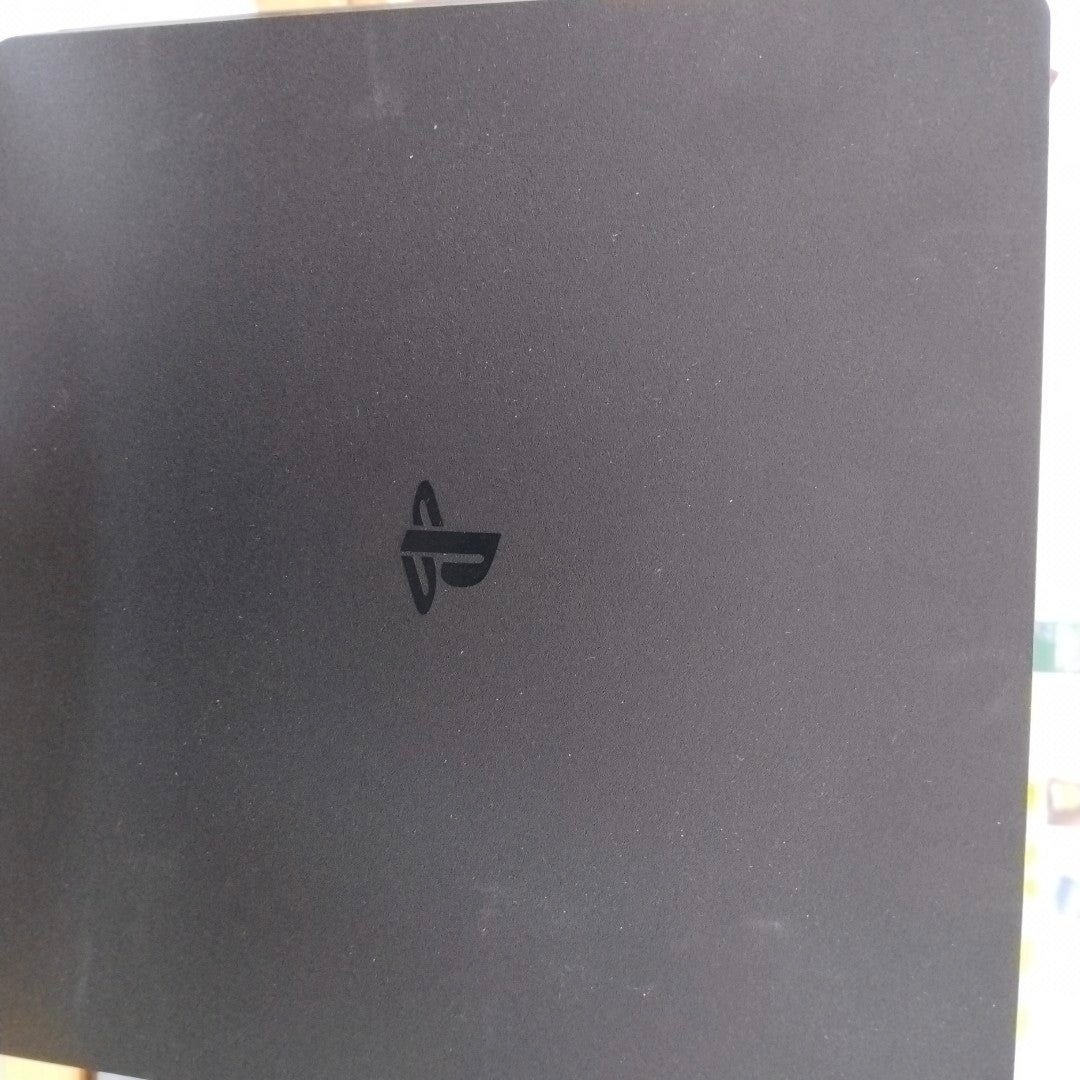 CONSOLA DE VIDEOJUEGO SONY PS4 SLIM 1 TB (SEMINUEVO)