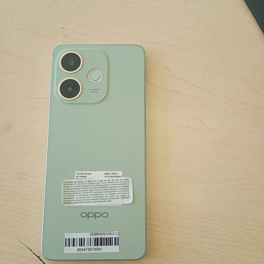 CELULAR OPPO  A5 PRO CPH2711 (2025) 256 GB 8 GB RAM (SEMINUEVO)