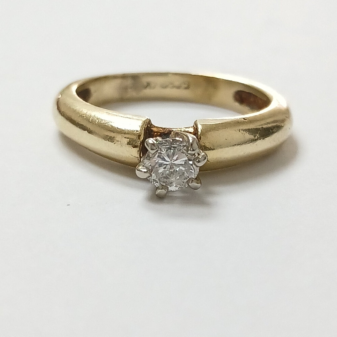 SOLITARIO ORO 14 K 3.2 GRMS (SEMINUEVO)