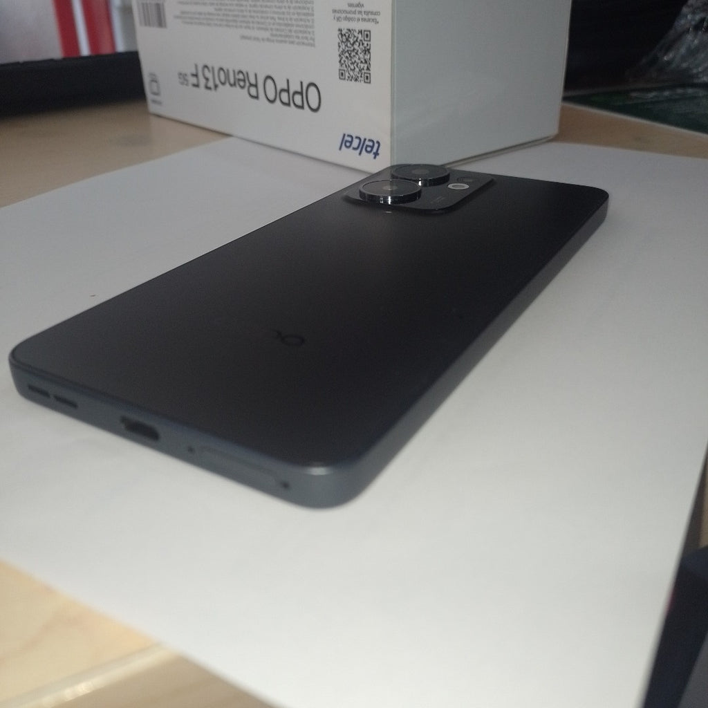 CELULAR OPPO  RENO 13F 5G CPH2699 (2025) 256 GB 12 GB RAM (SEMINUEVO)