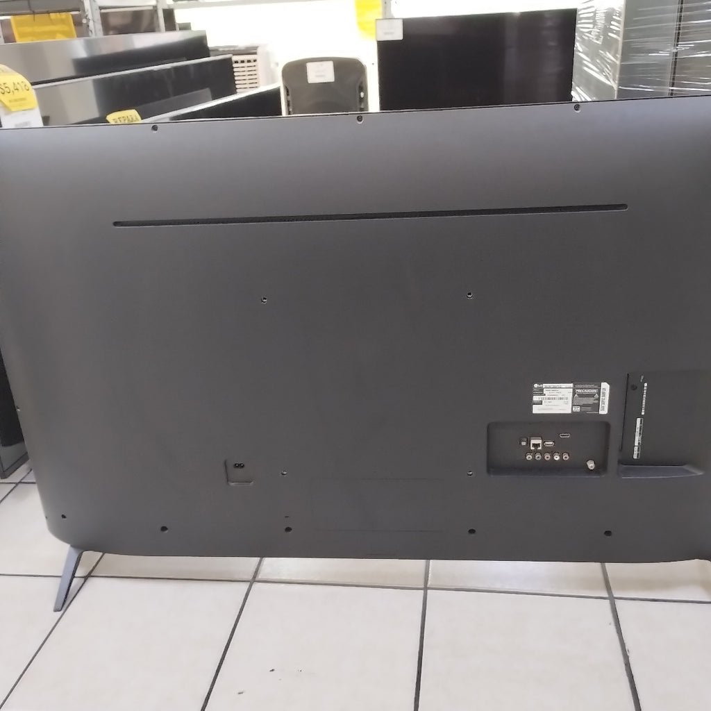 PANTALLA LG 55UN7300PUC (2021) 55" LED 4K (SEMINUEVO)