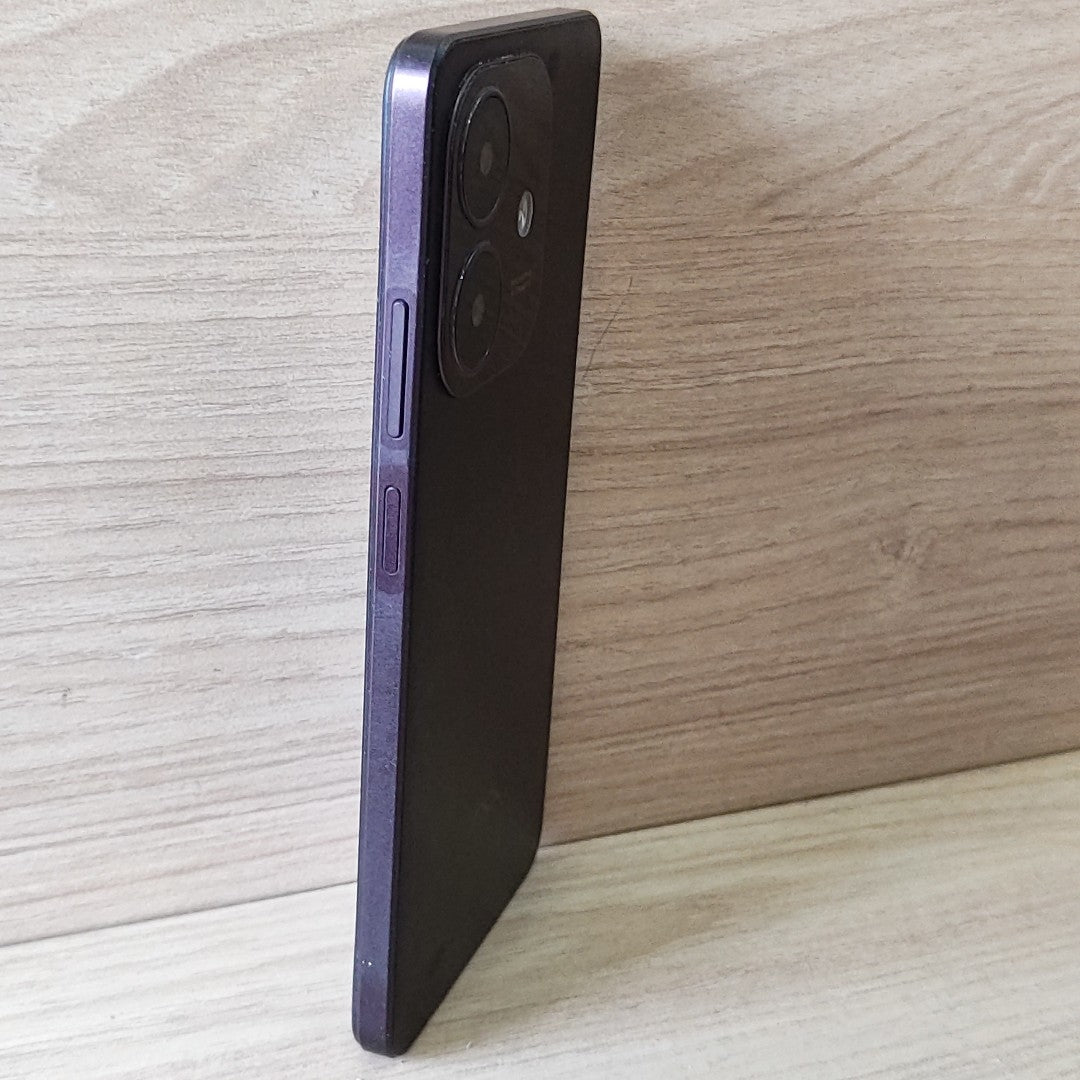 CELULAR OPPO  A40 CPH2669 (2024) 256 GB 4 GB RAM (SEMINUEVO)