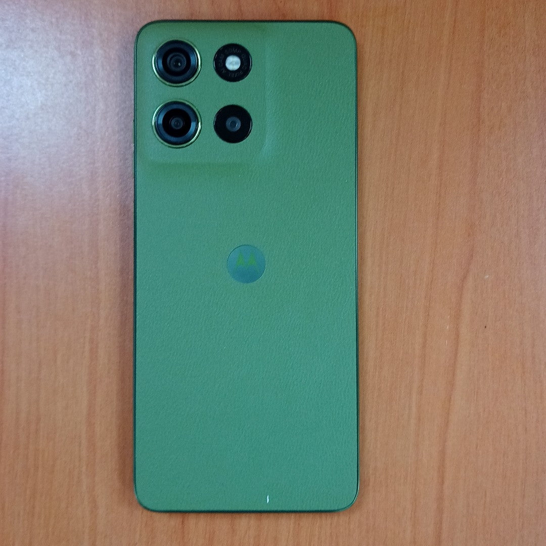 CELULAR MOTOROLA MOTO G15 XT2521-2 (2025) 128 GB 4 GB RAM (SEMINUEVO)