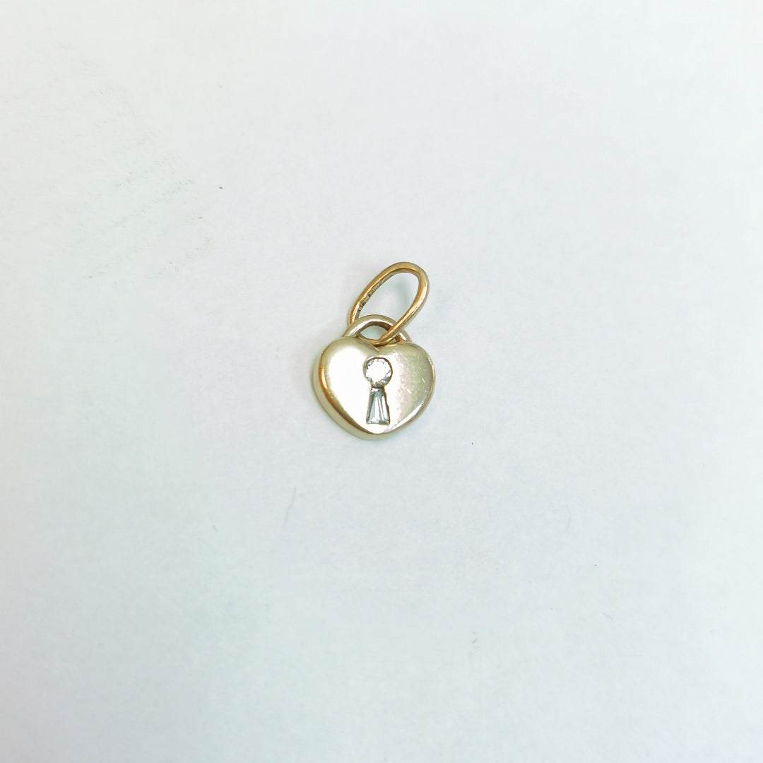 DIJE ORO 14 K 0.8 GRMS (SEMINUEVO)