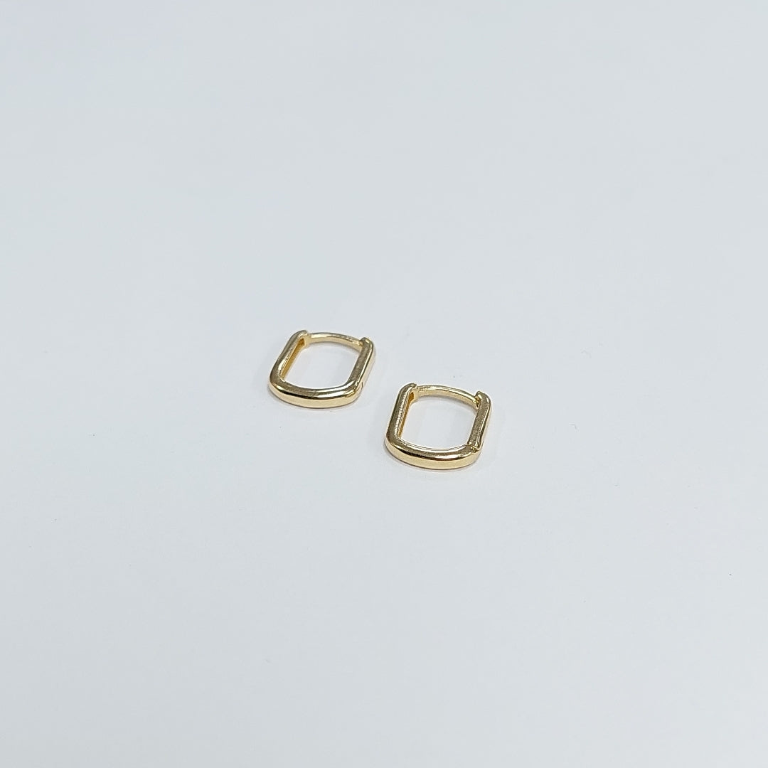 HUGGIES ORO 14K 1.6 (NUEVO)