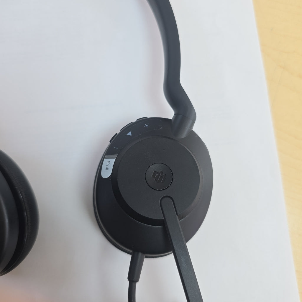 AUDIFONOS JABRA EVOLVE2 40 ALAMBRICO ON EAR (SEMINUEVO)