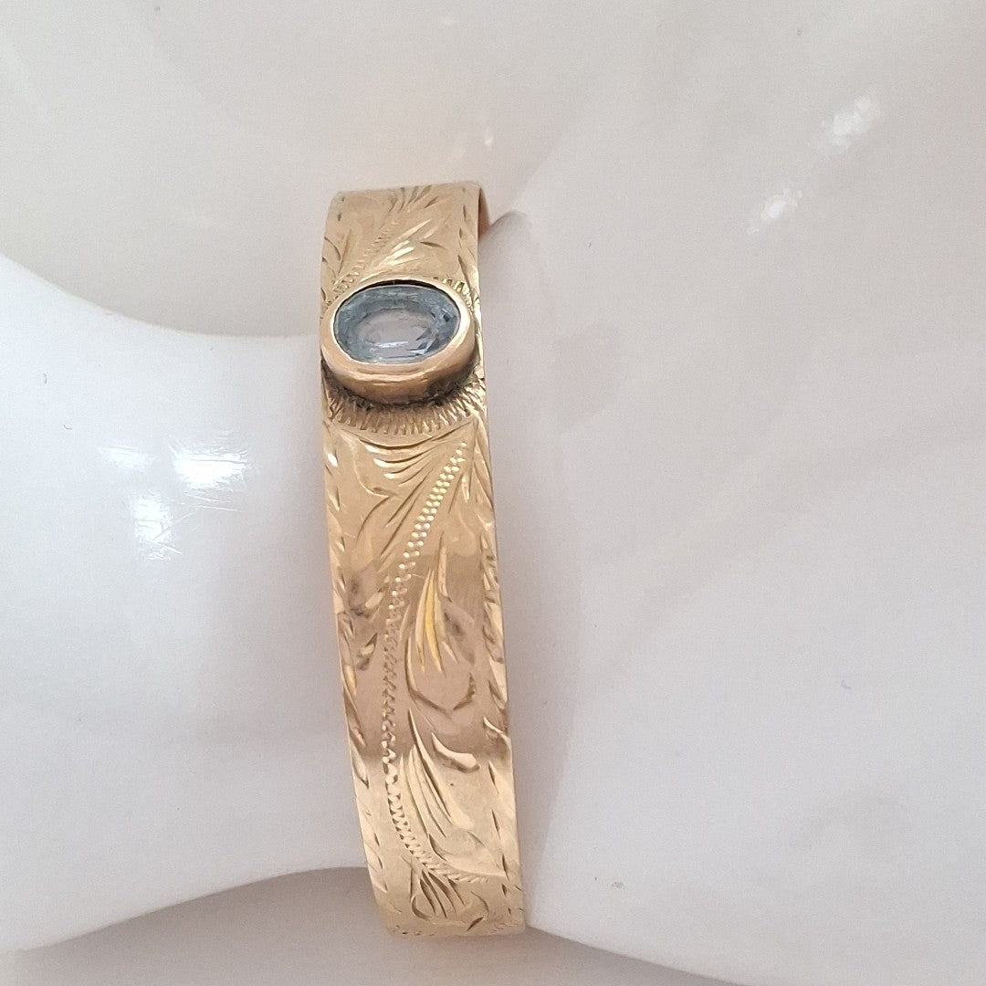 PULSERA RIGIDA ORO 14 K 18.9 GRMS (SEMINUEVO)