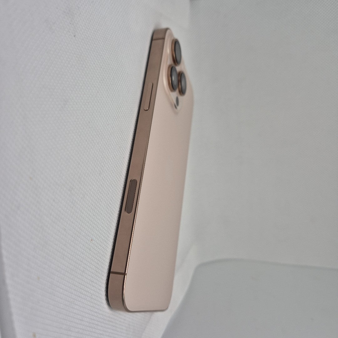 CELULAR APPLE IPHONE 16 PRO MAX A3295 (2024) 256 GB 8 GB RAM (SEMINUEVO)