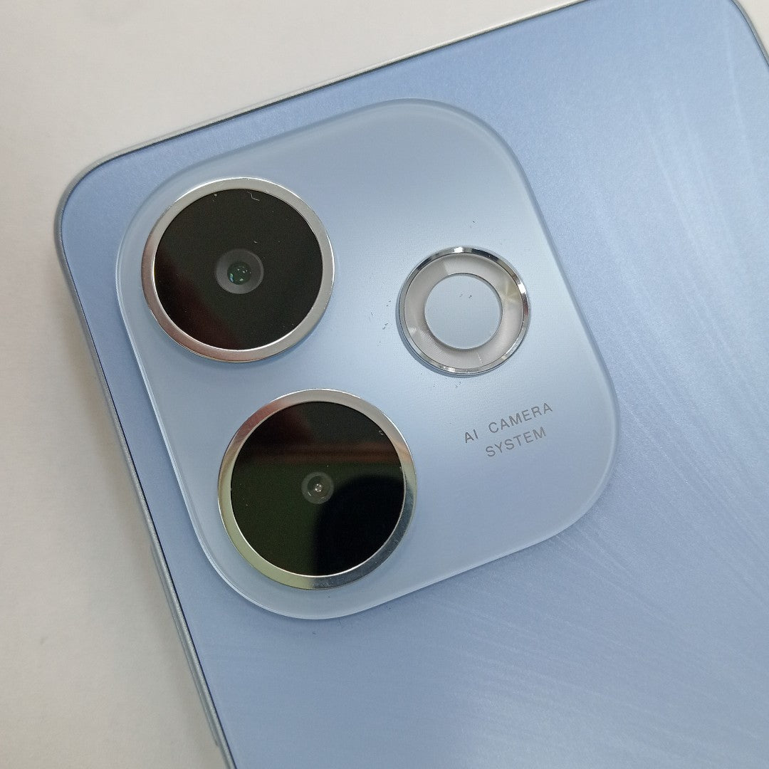 CELULAR OPPO  A5 PRO CPH2711 (2025) 256 GB 8 GB RAM (SEMINUEVO)