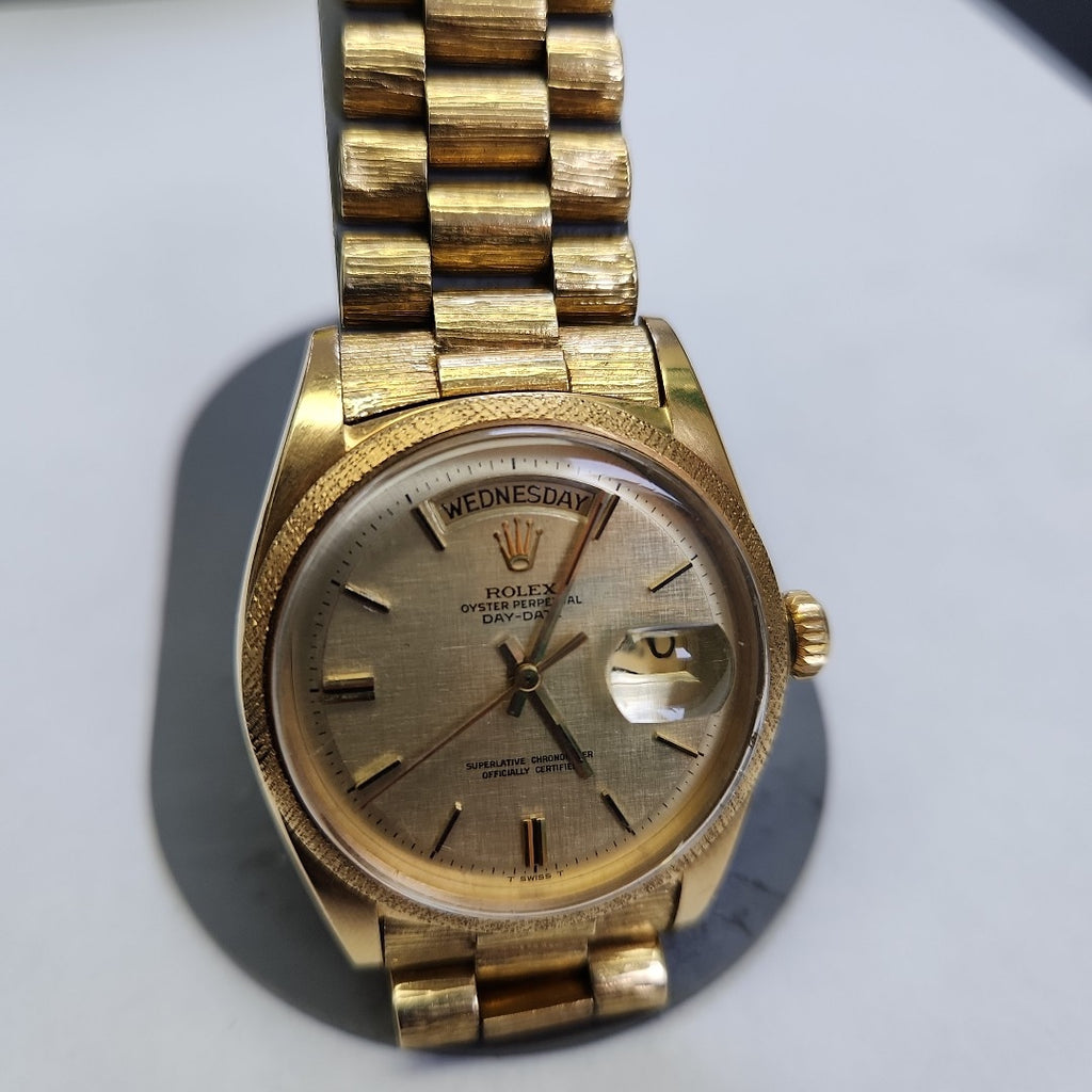 RELOJ CAJA Y PULSO ORO ORO 18 K 106.3 GRMS (SEMINUEVO)