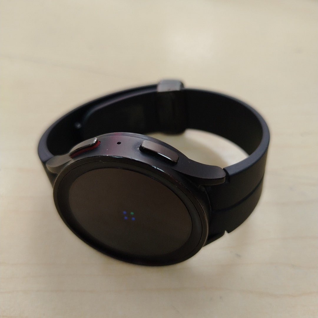 SMARTWATCH SAMSUNG GALAXY WATCH 5 PRO SM-R920 45 MM GPS (SEMINUEVO)