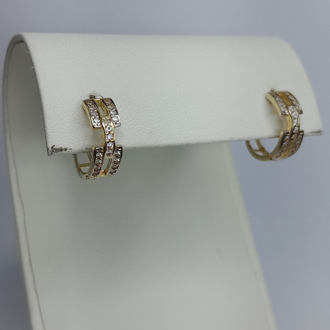 HUGGIES ORO 14K 2.4 (NUEVO)