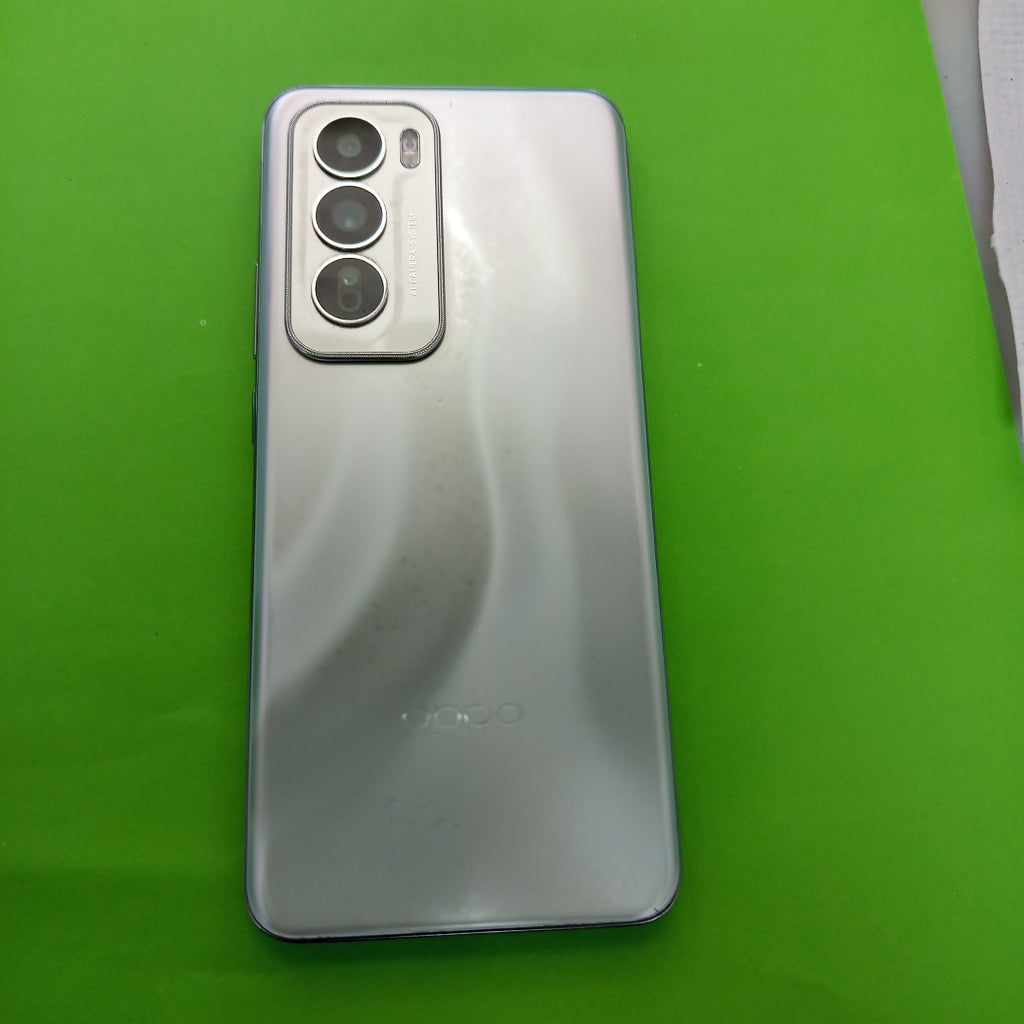 CELULAR OPPO   RENO12 5G CPH2625 (2024) 512 GB 12 GB RAM (SEMINUEVO)