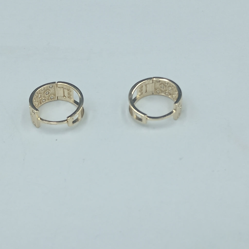 HUGGIES ORO 14K 2.7 (NUEVO)