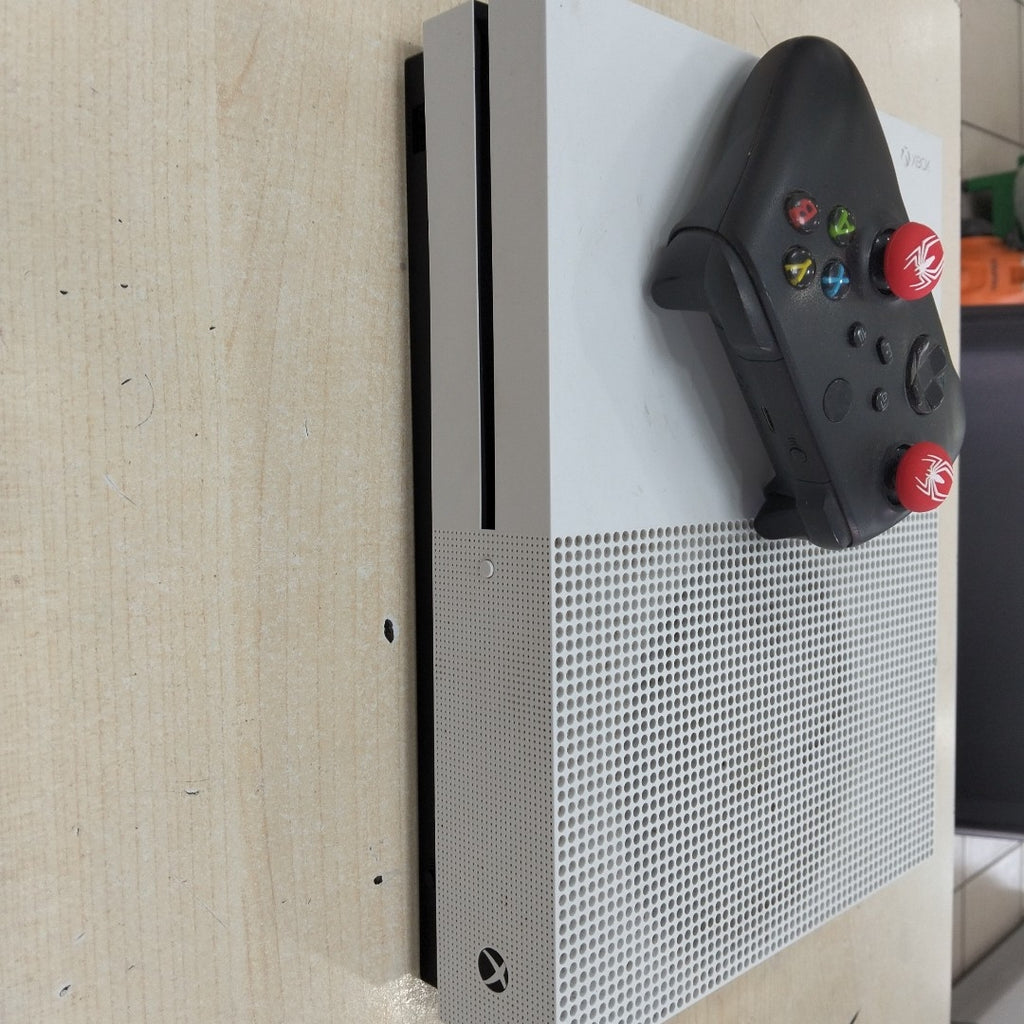 CONSOLA DE VIDEOJUEGO MICROSOFT XBOX ONE S 1 TB (SEMINUEVO)