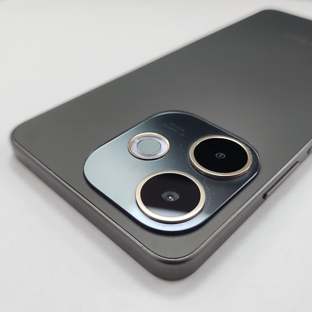 CELULAR OPPO  A5 PRO 5G CPH2695 (2025) 256 GB 8 GB RAM (SEMINUEVO)