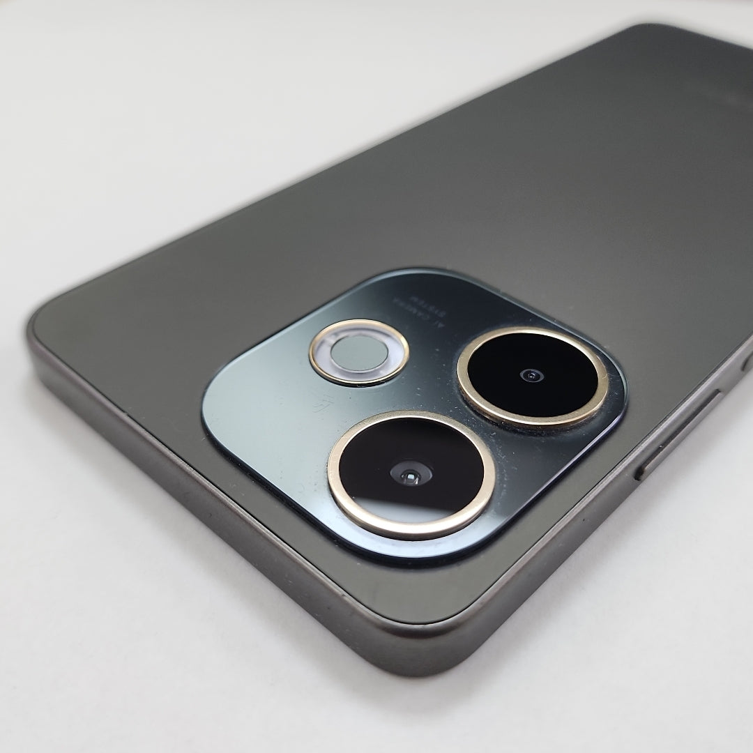 CELULAR OPPO  A5 PRO 5G CPH2695 (2025) 256 GB 8 GB RAM (SEMINUEVO)