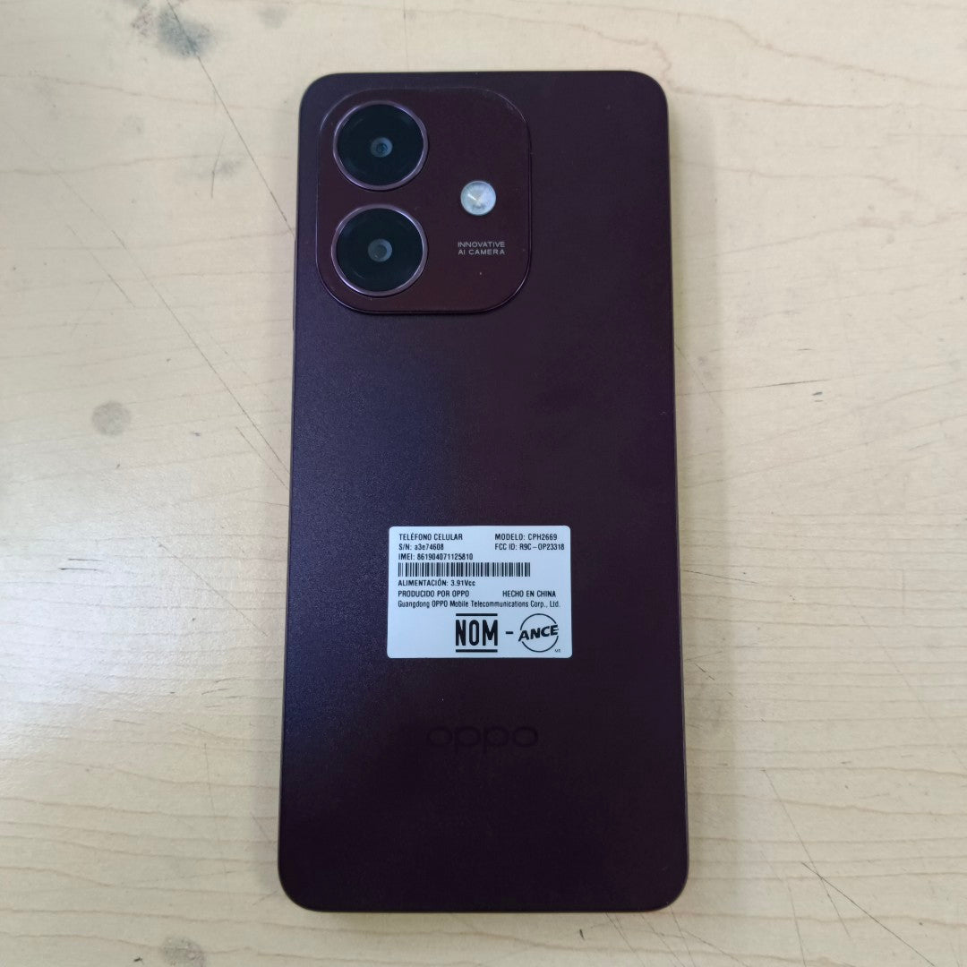 CELULAR OPPO  A40 CPH2669 (2024) 256 GB 4 GB RAM (SEMINUEVO)