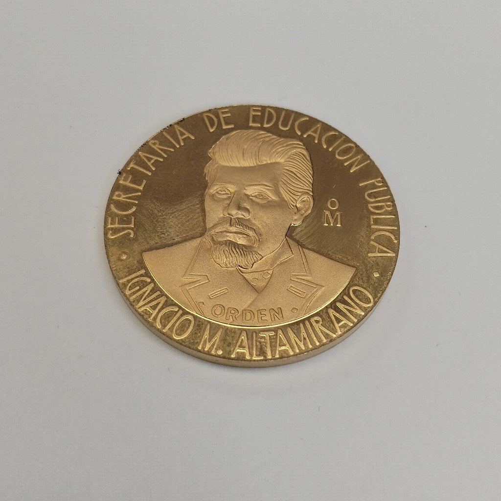 MEDALLA CONMEMORATIVA ORO 21 K 41.9 GRMS (SEMINUEVO)