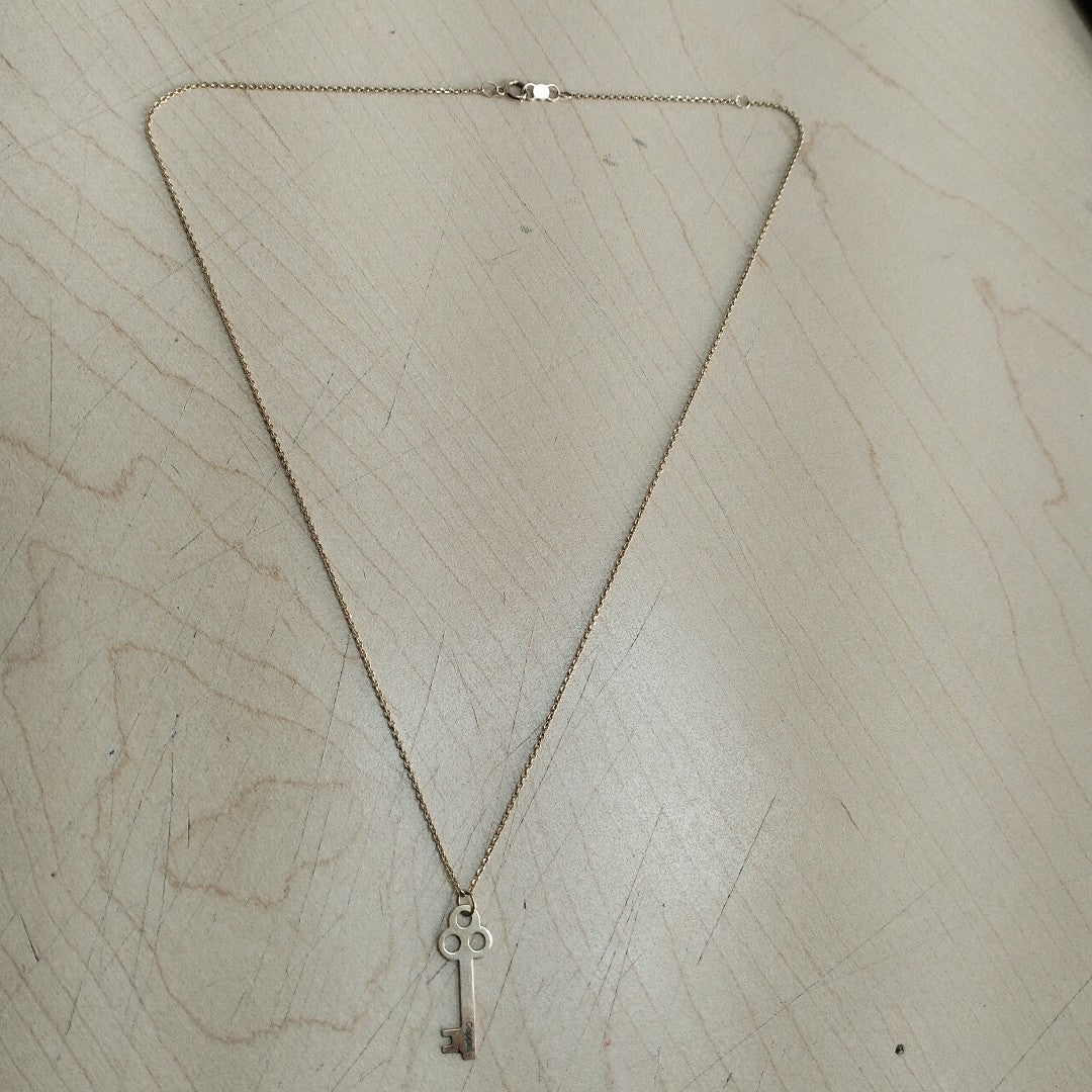 CADENA, DIJE ORO 10 K 2.3 GRMS (SEMINUEVO)