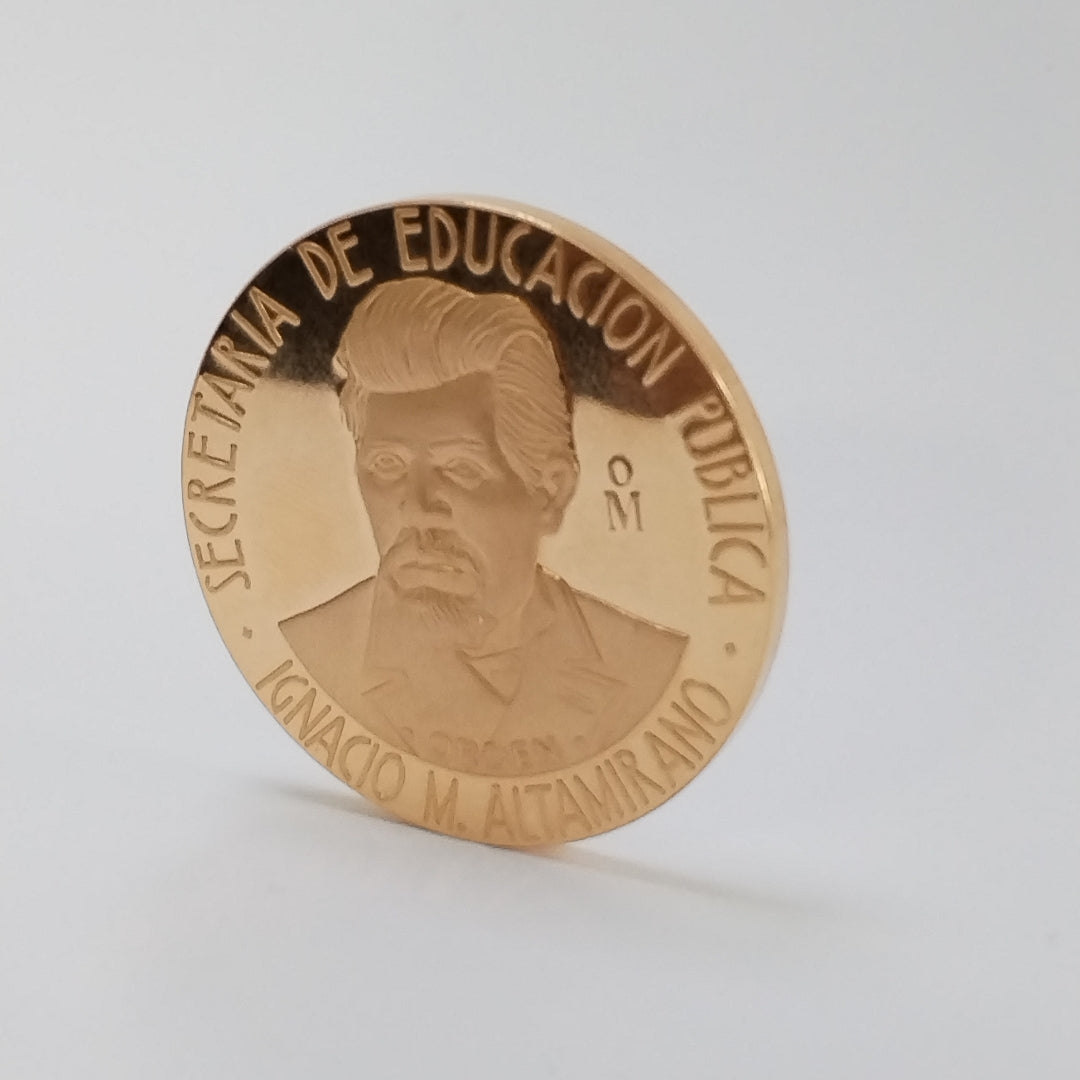 MEDALLA CONMEMORATIVA ORO 21 K 42 GRMS (SEMINUEVO)