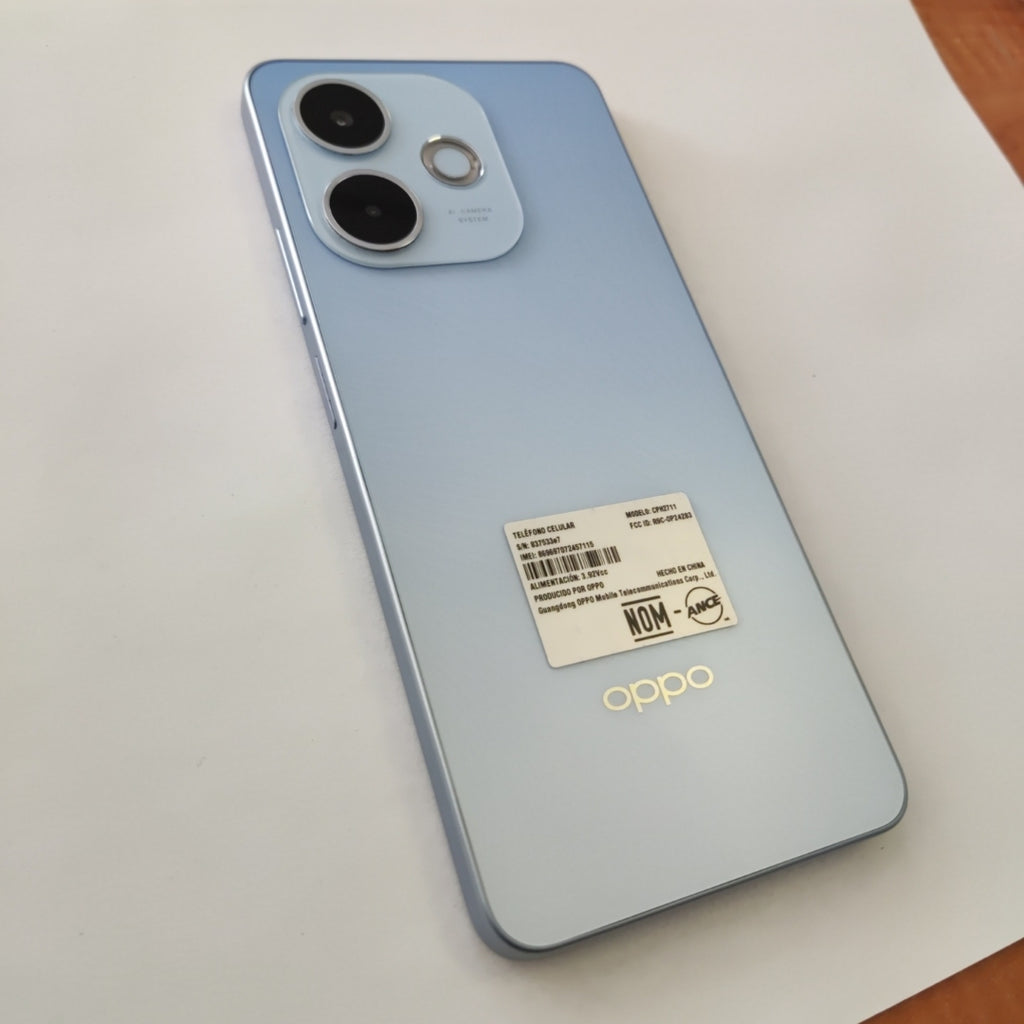 CELULAR OPPO  A5 PRO CPH2711 (2025) 256 GB 8 GB RAM (SEMINUEVO)