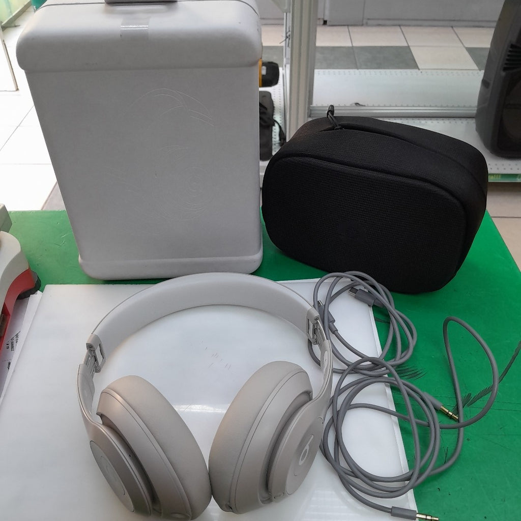 AUDIFONOS BEATS STUDIO PRO INALAMBRICO OVER EAR (SEMINUEVO)