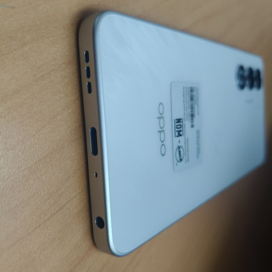 CELULAR OPPO  A5 CPH2727 (2025) 256 GB 4 GB RAM (SEMINUEVO)