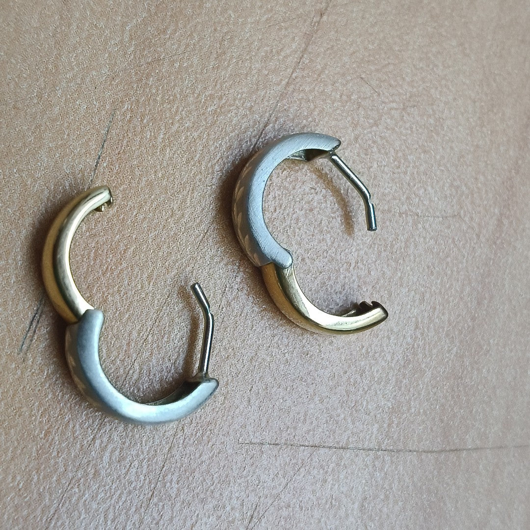 ARRACADAS PAR ORO 10 K 1.2 GRMS (SEMINUEVO)