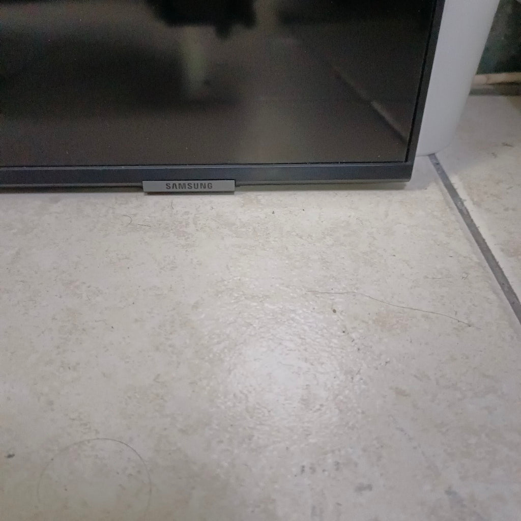 PANTALLA SAMSUNG QN55Q70AAF (2021) 50" QLED 4K (SEMINUEVO)