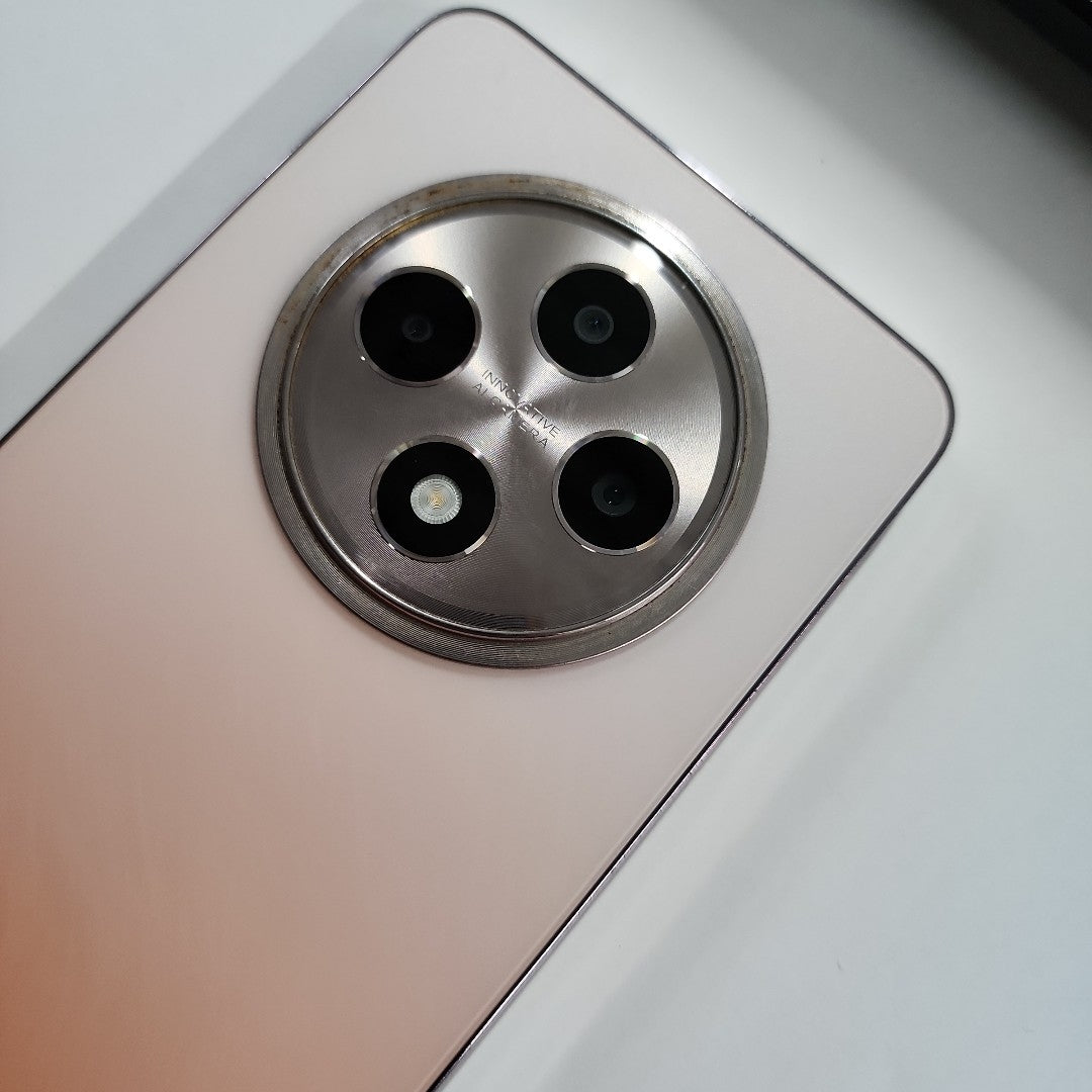 CELULAR OPPO  RENO12 PRO PJW110 (2024) 256 GB 12 GB RAM (SEMINUEVO)