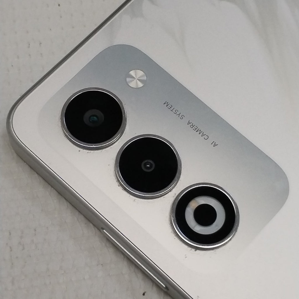 CELULAR OPPO  A5 CPH2727 (2025) 256 GB 4 GB RAM (SEMINUEVO)