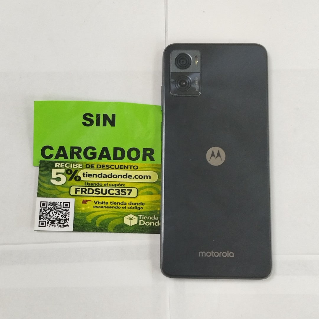 CELULAR MOTOROLA MOTO E22I XT2239-17 64 GB 2 GB RAM (SEMINUEVO)