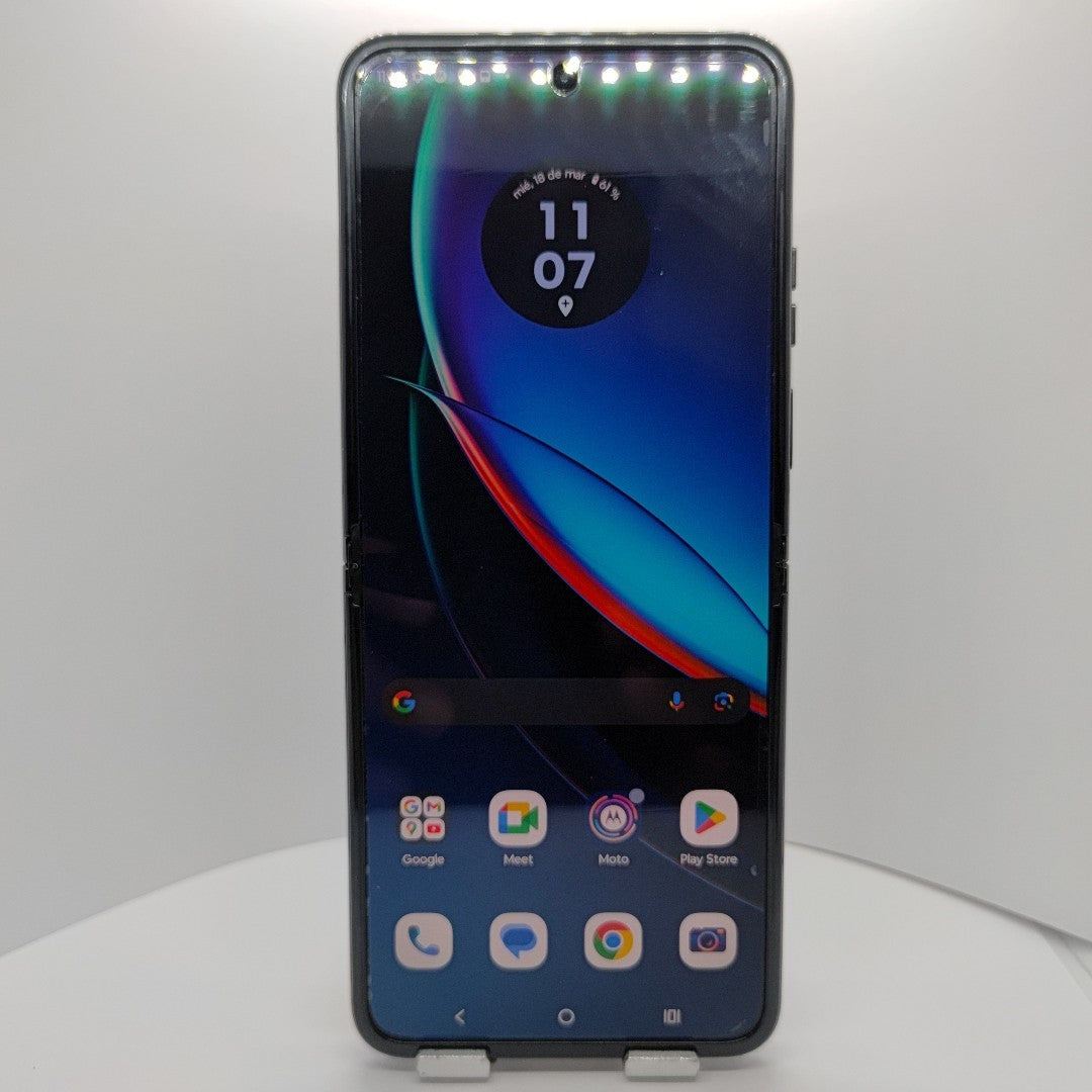 CELULAR MOTOROLA MOTO RAZR 40 ULTRA XT2321 (2023) 512 GB 12 GB RAM (SEMINUEVO)