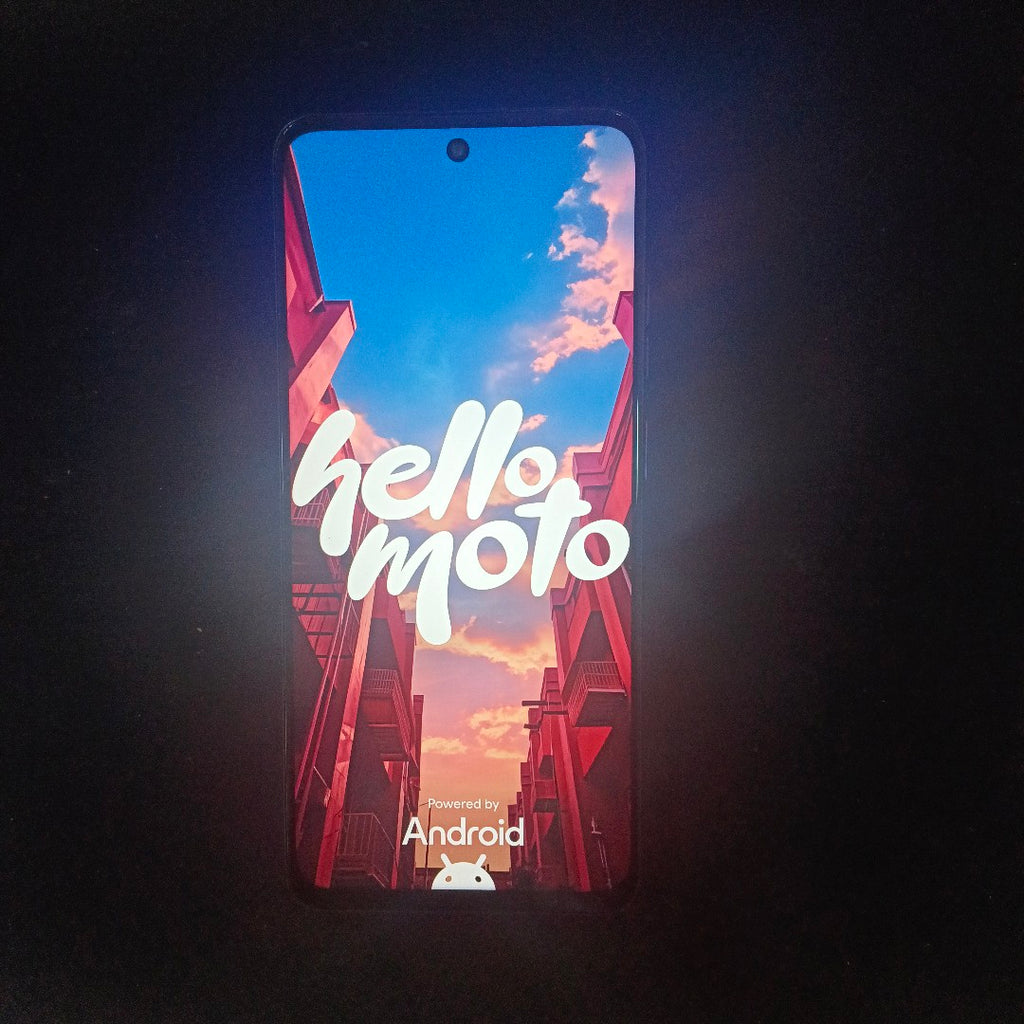 CELULAR MOTOROLA MOTO G15 XT2521-2 (2025) 512 GB 4 GB RAM (SEMINUEVO)