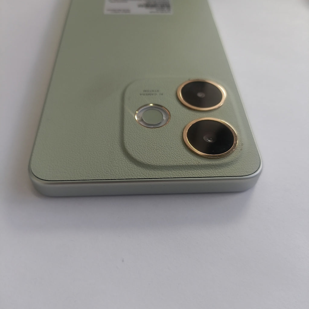 CELULAR OPPO  A5 PRO CPH2711 (2025) 256 GB 8 GB RAM (SEMINUEVO)