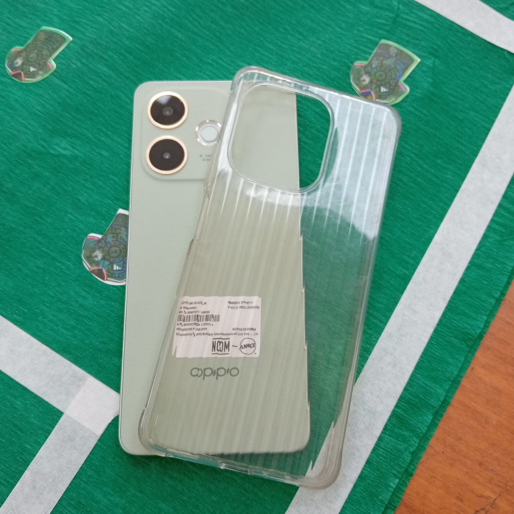 CELULAR OPPO  A5 PRO CPH2711 (2025) 256 GB 8 GB RAM (SEMINUEVO)